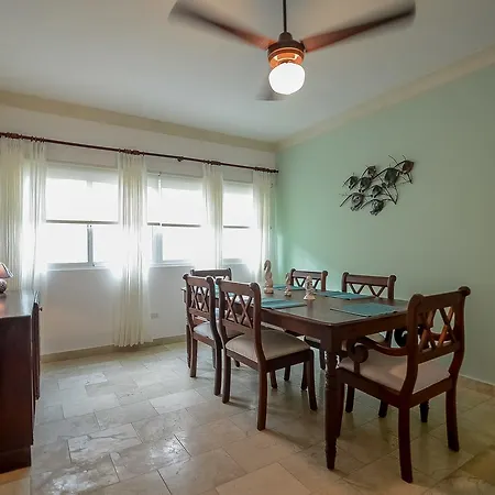 Los Almendros Apartment